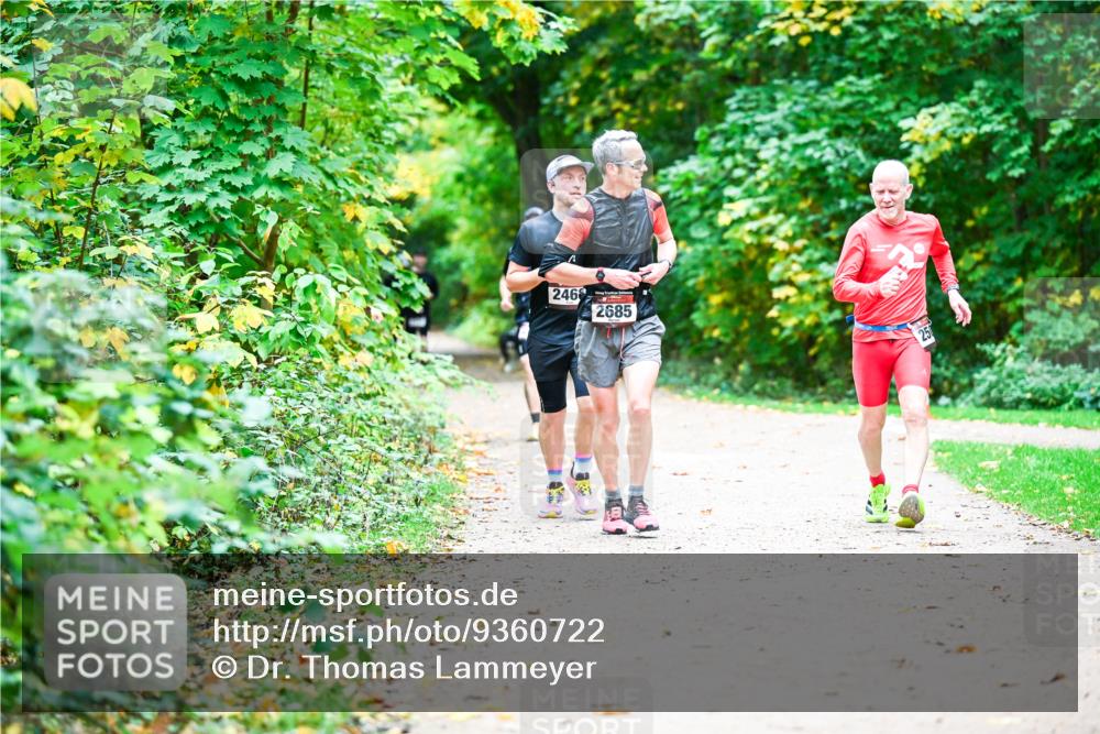 12.10.2025 - Bramfelder Halbmarathon 2025 Dr. Thomas Lammeyer http://msf.ph/oto/9360722 12.10.2025 11:13:37 Laufen 246, 2685 meine-sportfotos.de