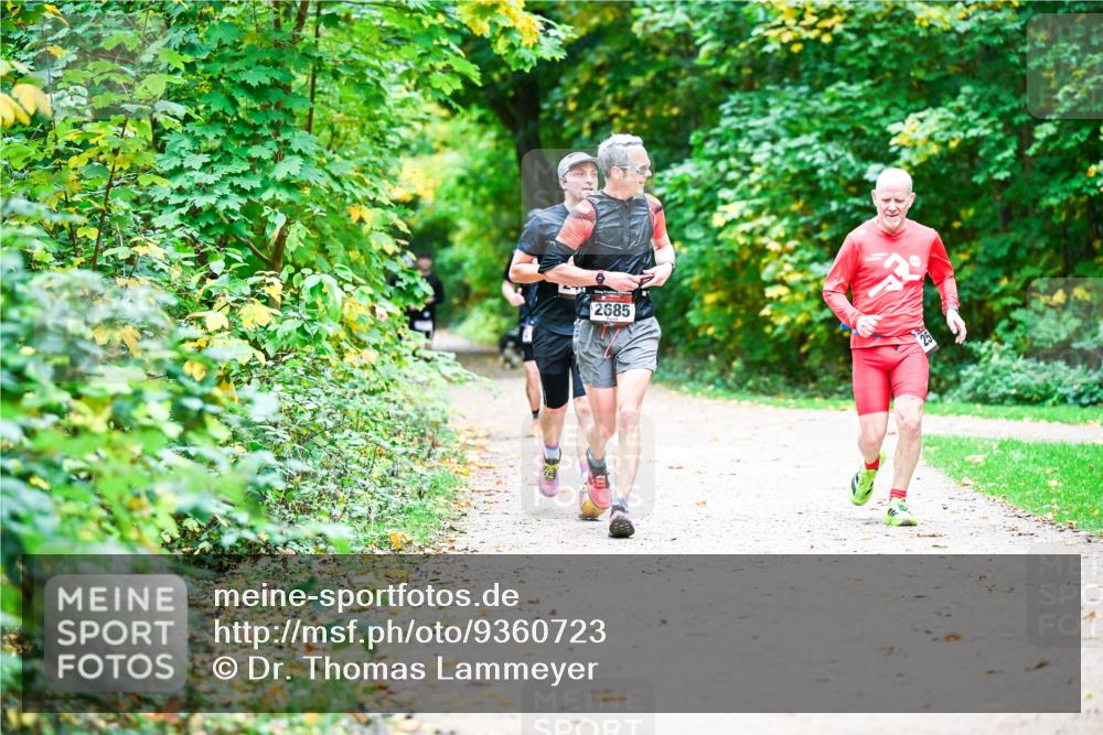12.10.2025 - Bramfelder Halbmarathon 2025 Dr. Thomas Lammeyer http://msf.ph/oto/9360723 12.10.2025 11:13:37 Laufen 2685 meine-sportfotos.de