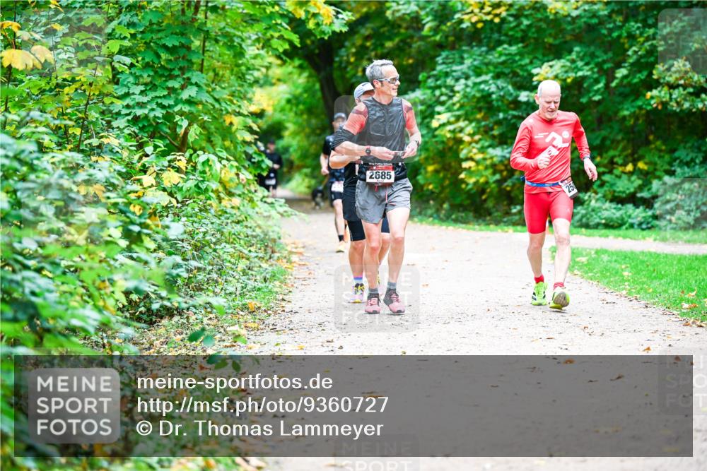 12.10.2025 - Bramfelder Halbmarathon 2025 Dr. Thomas Lammeyer http://msf.ph/oto/9360727 12.10.2025 11:13:38 Laufen 2685, 250 meine-sportfotos.de