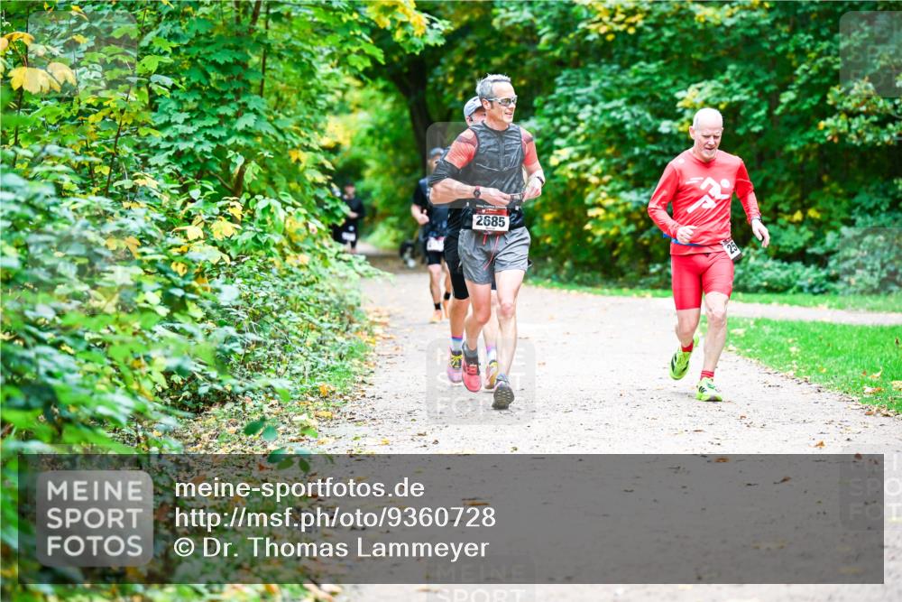 12.10.2025 - Bramfelder Halbmarathon 2025 Dr. Thomas Lammeyer http://msf.ph/oto/9360728 12.10.2025 11:13:38 Laufen 2685 meine-sportfotos.de