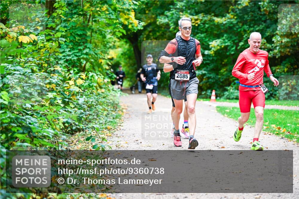 12.10.2025 - Bramfelder Halbmarathon 2025 Dr. Thomas Lammeyer http://msf.ph/oto/9360738 12.10.2025 11:13:39 Laufen 2685 meine-sportfotos.de