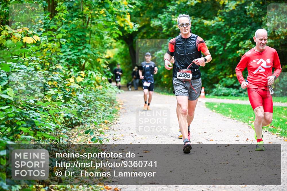 12.10.2025 - Bramfelder Halbmarathon 2025 Dr. Thomas Lammeyer http://msf.ph/oto/9360741 12.10.2025 11:13:39 Laufen 2685 meine-sportfotos.de