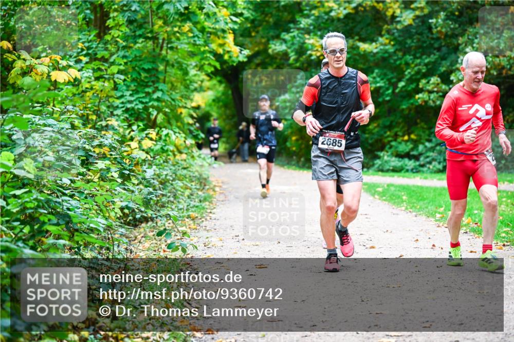 12.10.2025 - Bramfelder Halbmarathon 2025 Dr. Thomas Lammeyer http://msf.ph/oto/9360742 12.10.2025 11:13:40 Laufen 2685 meine-sportfotos.de