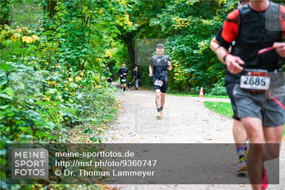 12.10.2025 - Bramfelder Halbmarathon 2025 Dr. Thomas Lammeyer http://msf.ph/oto/9360747 12.10.2025 11:13:41 Laufen 2556, 2685 meine-sportfotos.de