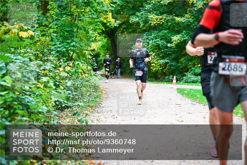 12.10.2025 - Bramfelder Halbmarathon 2025 Dr. Thomas Lammeyer http://msf.ph/oto/9360748 12.10.2025 11:13:41 Laufen 2556, 2, 2685 meine-sportfotos.de