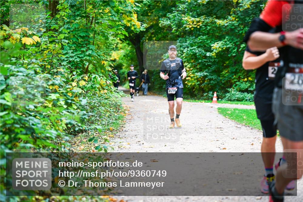 12.10.2025 - Bramfelder Halbmarathon 2025 Dr. Thomas Lammeyer http://msf.ph/oto/9360749 12.10.2025 11:13:41 Laufen 2556, 28 meine-sportfotos.de