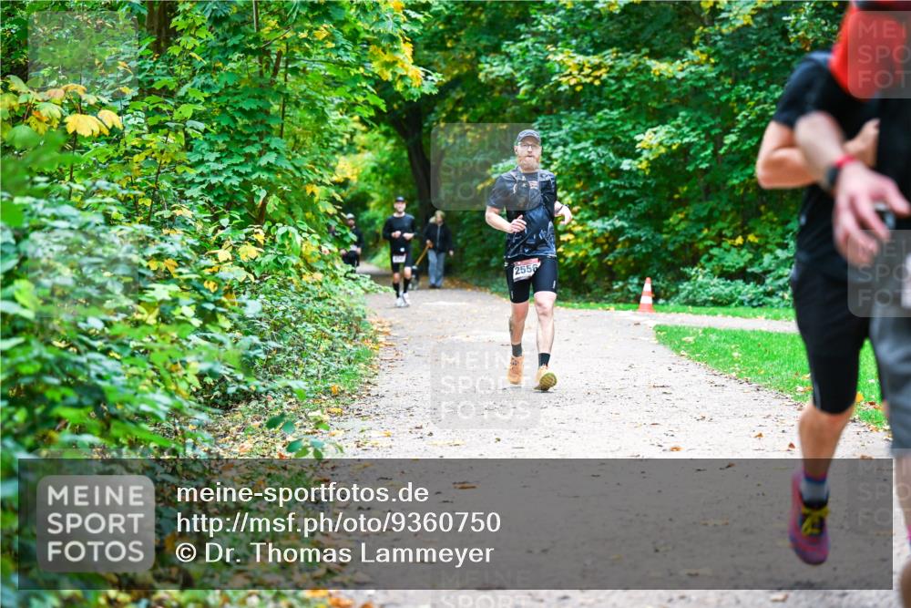 12.10.2025 - Bramfelder Halbmarathon 2025 Dr. Thomas Lammeyer http://msf.ph/oto/9360750 12.10.2025 11:13:41 Laufen 03 meine-sportfotos.de