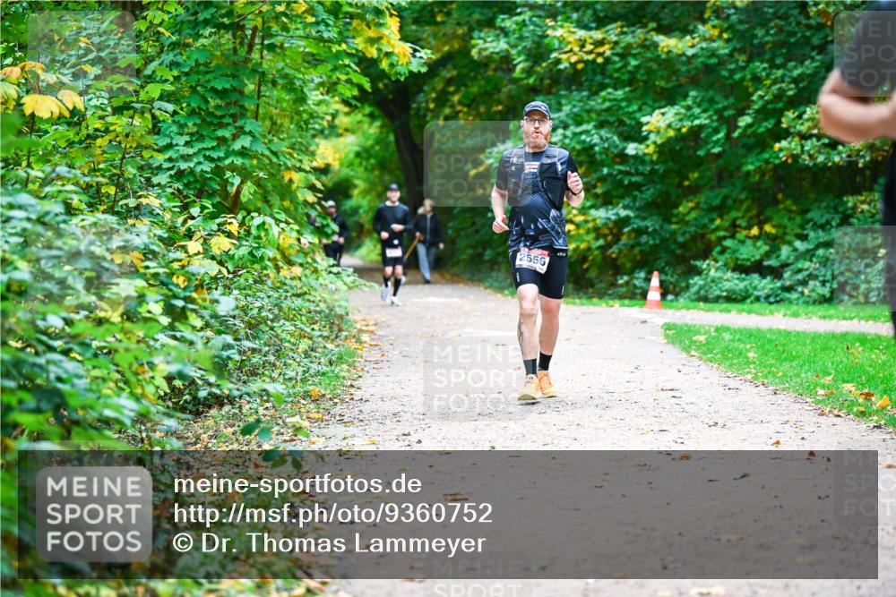 12.10.2025 - Bramfelder Halbmarathon 2025 Dr. Thomas Lammeyer http://msf.ph/oto/9360752 12.10.2025 11:13:42 Laufen 2556, 200 meine-sportfotos.de