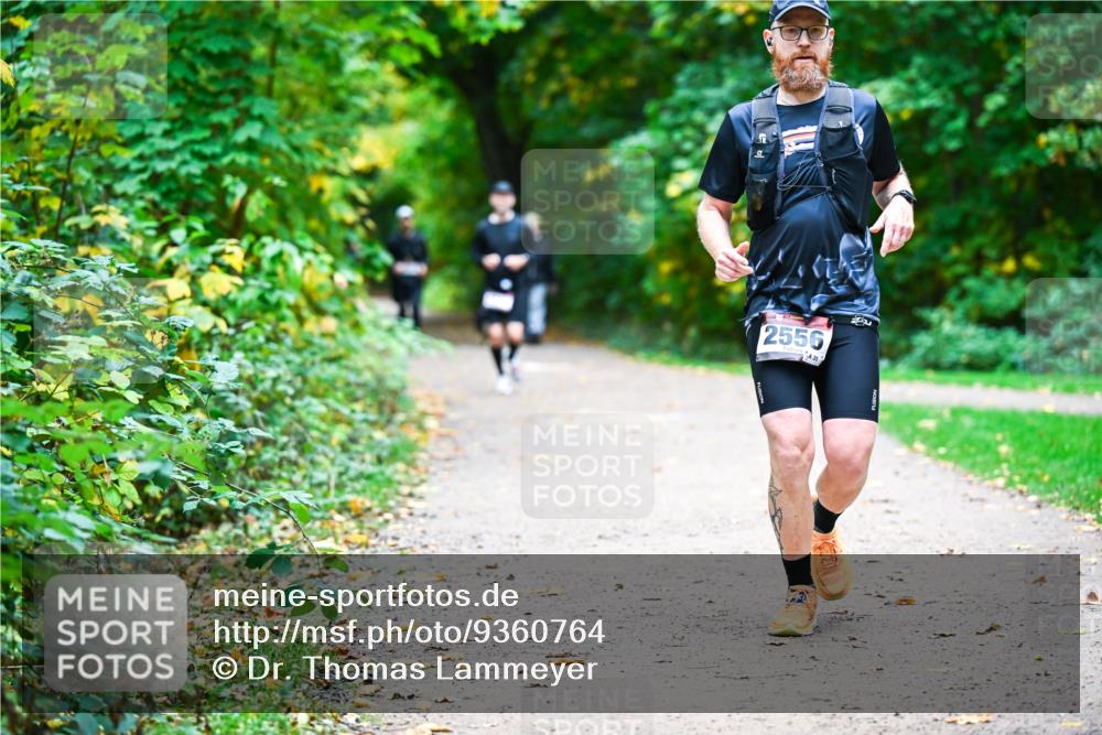 12.10.2025 - Bramfelder Halbmarathon 2025 Dr. Thomas Lammeyer http://msf.ph/oto/9360764 12.10.2025 11:13:43 Laufen 2556, 35 meine-sportfotos.de
