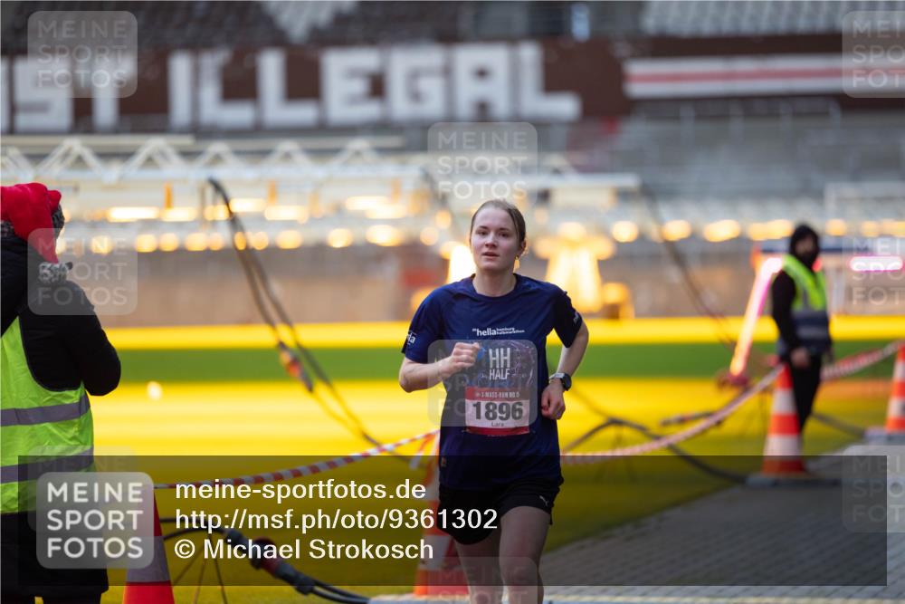 07.12.2025 - St. Pauli X-Mass-Run No. 15 Michael Strokosch http://msf.ph/oto/9361302 07.12.2025 10:50:49 Laufen 15, 1896 meine-sportfotos.de