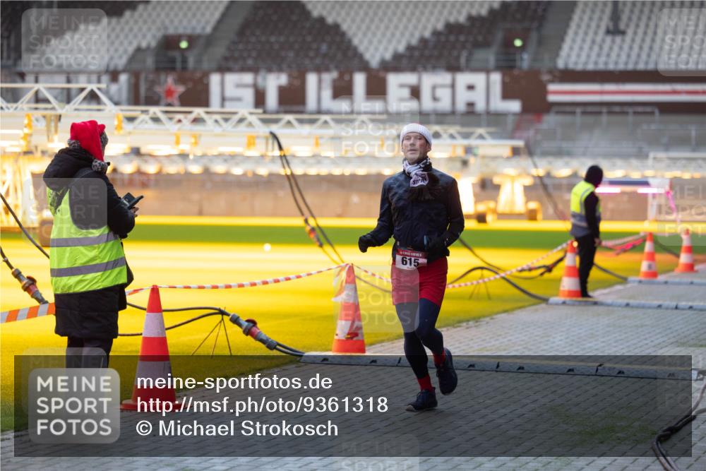 07.12.2025 - St. Pauli X-Mass-Run No. 15 Michael Strokosch http://msf.ph/oto/9361318 07.12.2025 10:51:37 Laufen 615 meine-sportfotos.de