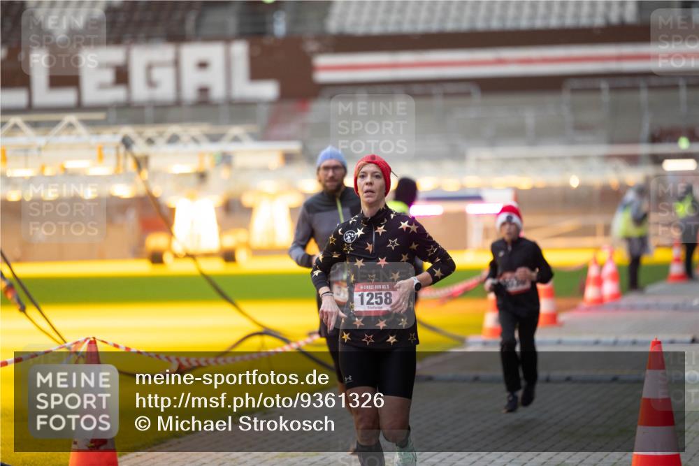 07.12.2025 - St. Pauli X-Mass-Run No. 15 Michael Strokosch http://msf.ph/oto/9361326 07.12.2025 10:51:56 Laufen 15, 1258 meine-sportfotos.de