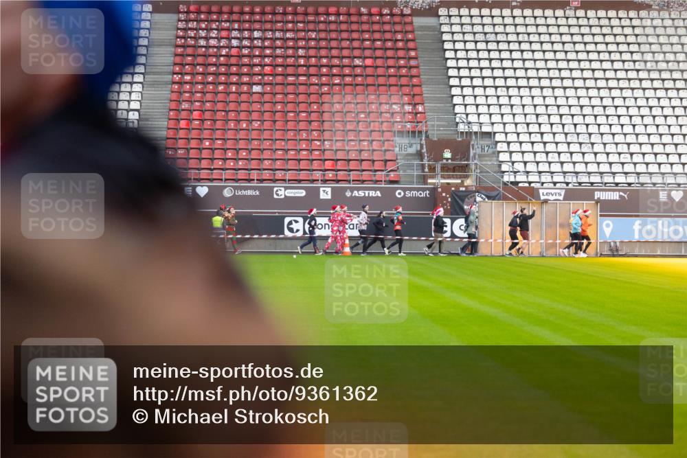 07.12.2025 - St. Pauli X-Mass-Run No. 15 Michael Strokosch http://msf.ph/oto/9361362 07.12.2025 10:53:13 Laufen 8 meine-sportfotos.de