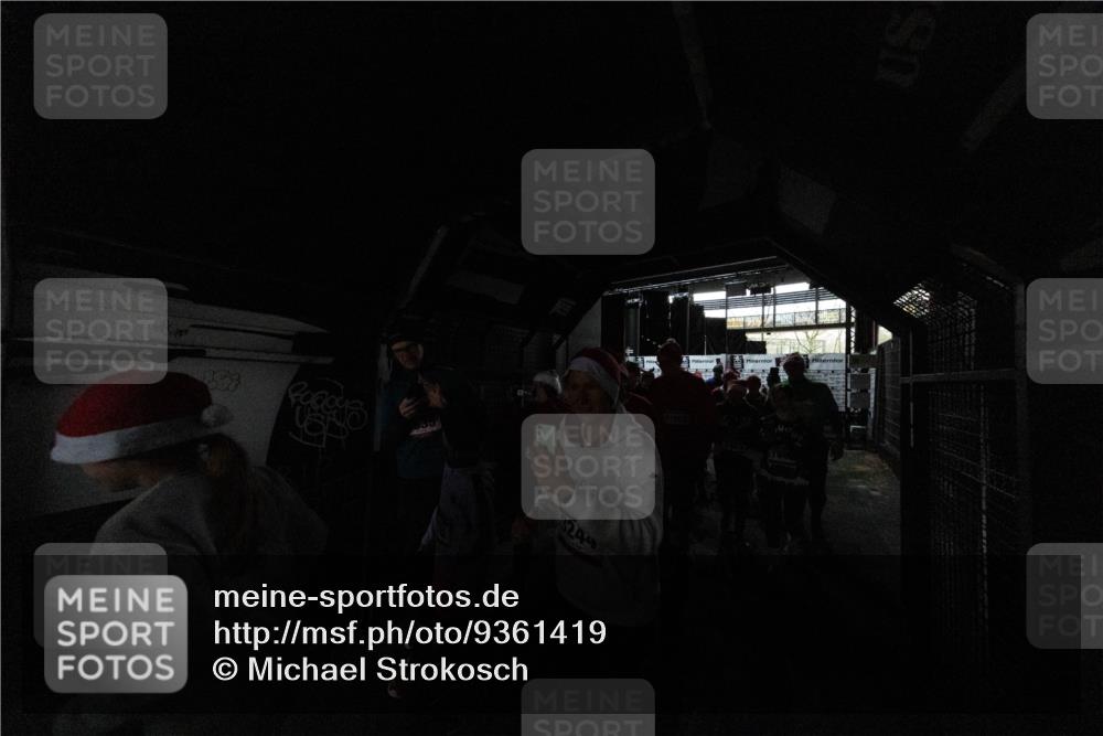 07.12.2025 - St. Pauli X-Mass-Run No. 15 Michael Strokosch http://msf.ph/oto/9361419 07.12.2025 11:12:13 Laufen 981 meine-sportfotos.de