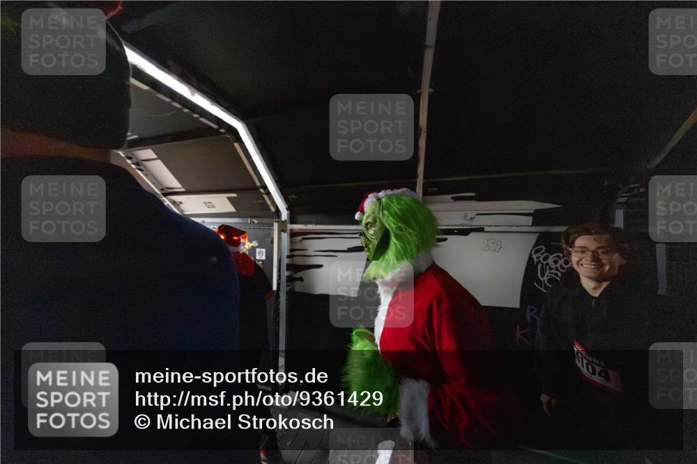 07.12.2025 - St. Pauli X-Mass-Run No. 15 Michael Strokosch http://msf.ph/oto/9361429 07.12.2025 11:12:25 Laufen 637, 104 meine-sportfotos.de