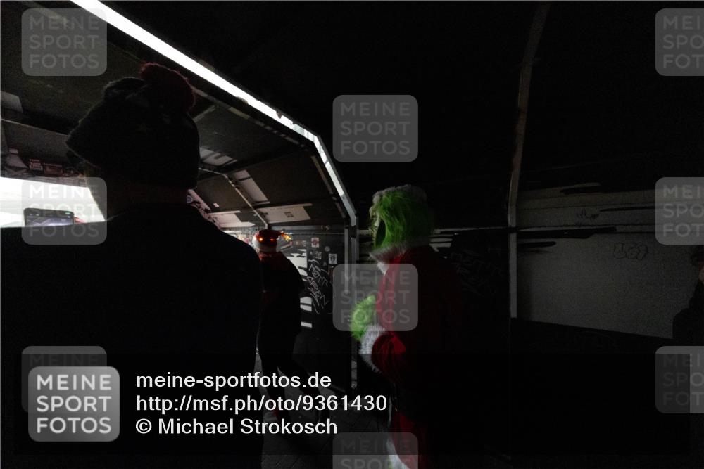 07.12.2025 - St. Pauli X-Mass-Run No. 15 Michael Strokosch http://msf.ph/oto/9361430 07.12.2025 11:12:25 Laufen  meine-sportfotos.de