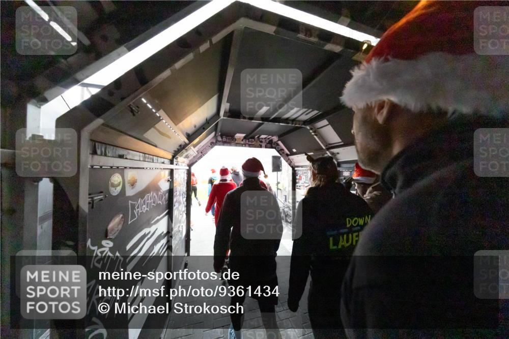 07.12.2025 - St. Pauli X-Mass-Run No. 15 Michael Strokosch http://msf.ph/oto/9361434 07.12.2025 11:12:34 Laufen  meine-sportfotos.de
