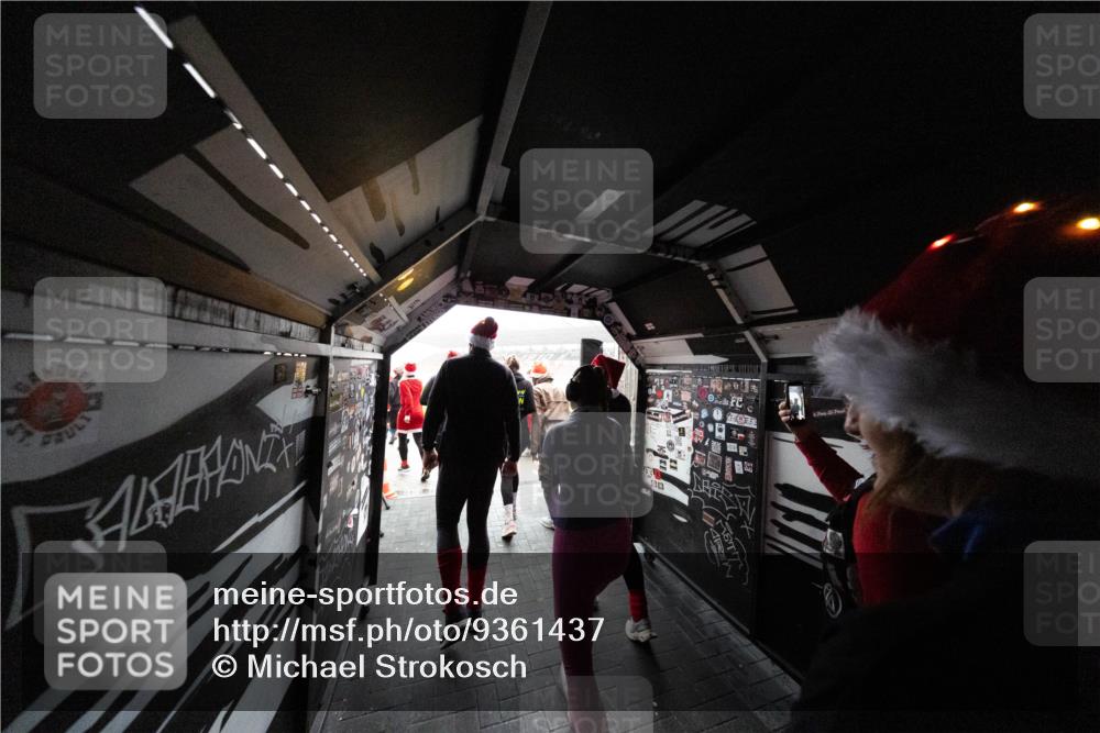 07.12.2025 - St. Pauli X-Mass-Run No. 15 Michael Strokosch http://msf.ph/oto/9361437 07.12.2025 11:12:36 Laufen  meine-sportfotos.de