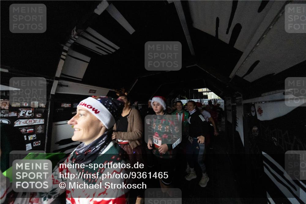 07.12.2025 - St. Pauli X-Mass-Run No. 15 Michael Strokosch http://msf.ph/oto/9361465 07.12.2025 11:12:53 Laufen 26, 33 meine-sportfotos.de