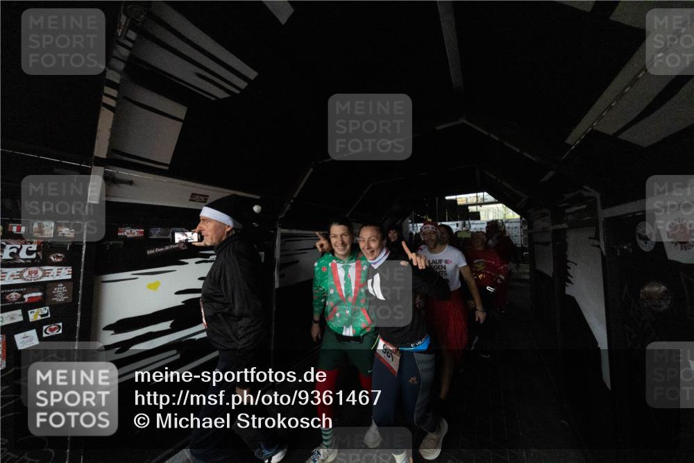 07.12.2025 - St. Pauli X-Mass-Run No. 15 Michael Strokosch http://msf.ph/oto/9361467 07.12.2025 11:12:54 Laufen  meine-sportfotos.de