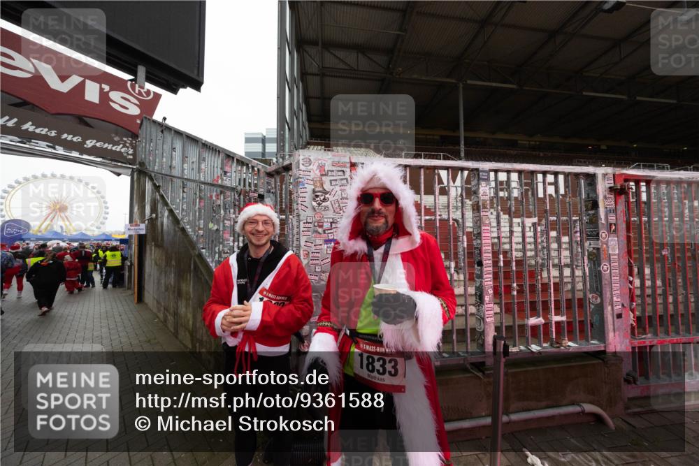 07.12.2025 - St. Pauli X-Mass-Run No. 15 Michael Strokosch http://msf.ph/oto/9361588 07.12.2025 11:17:42 Laufen 1833 meine-sportfotos.de