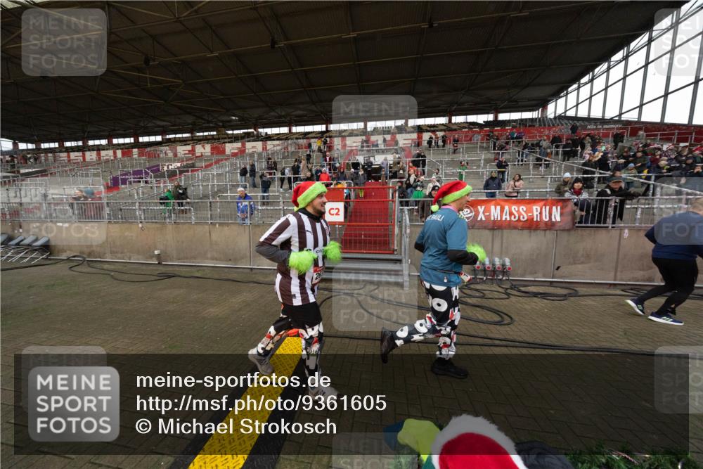07.12.2025 - St. Pauli X-Mass-Run No. 15 Michael Strokosch http://msf.ph/oto/9361605 07.12.2025 11:19:25 Laufen 2 meine-sportfotos.de