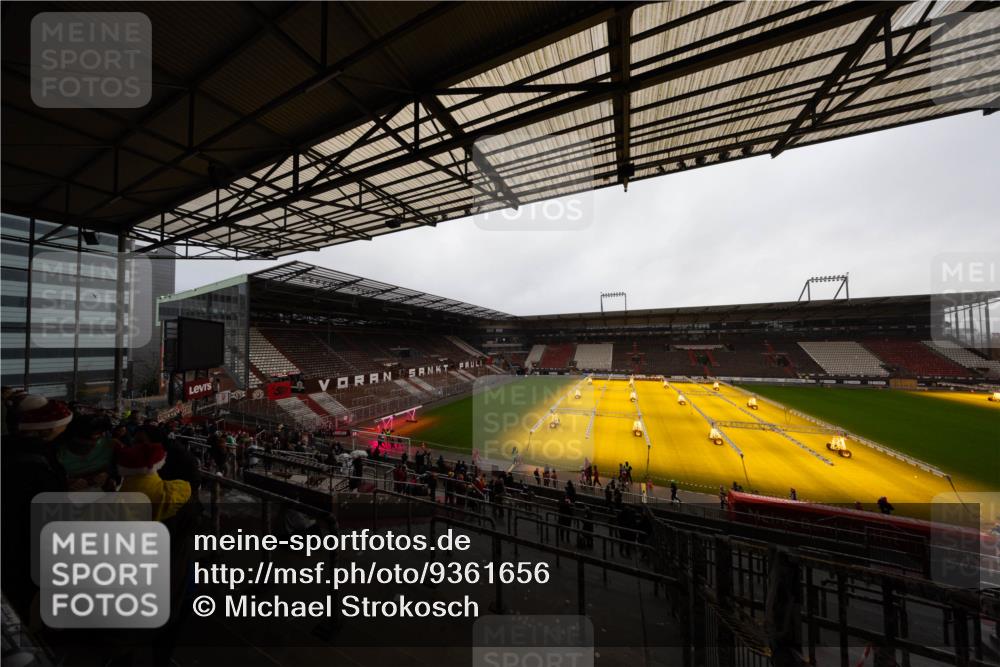 07.12.2025 - St. Pauli X-Mass-Run No. 15 Michael Strokosch http://msf.ph/oto/9361656 07.12.2025 11:28:04 Laufen  meine-sportfotos.de