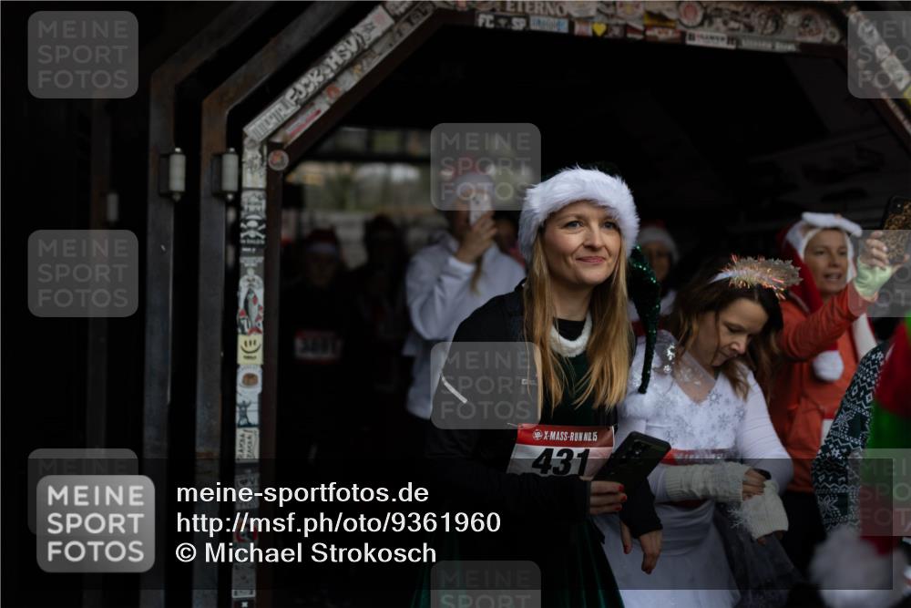07.12.2025 - St. Pauli X-Mass-Run No. 15 Michael Strokosch http://msf.ph/oto/9361960 07.12.2025 10:33:38 Laufen 15, 431 meine-sportfotos.de