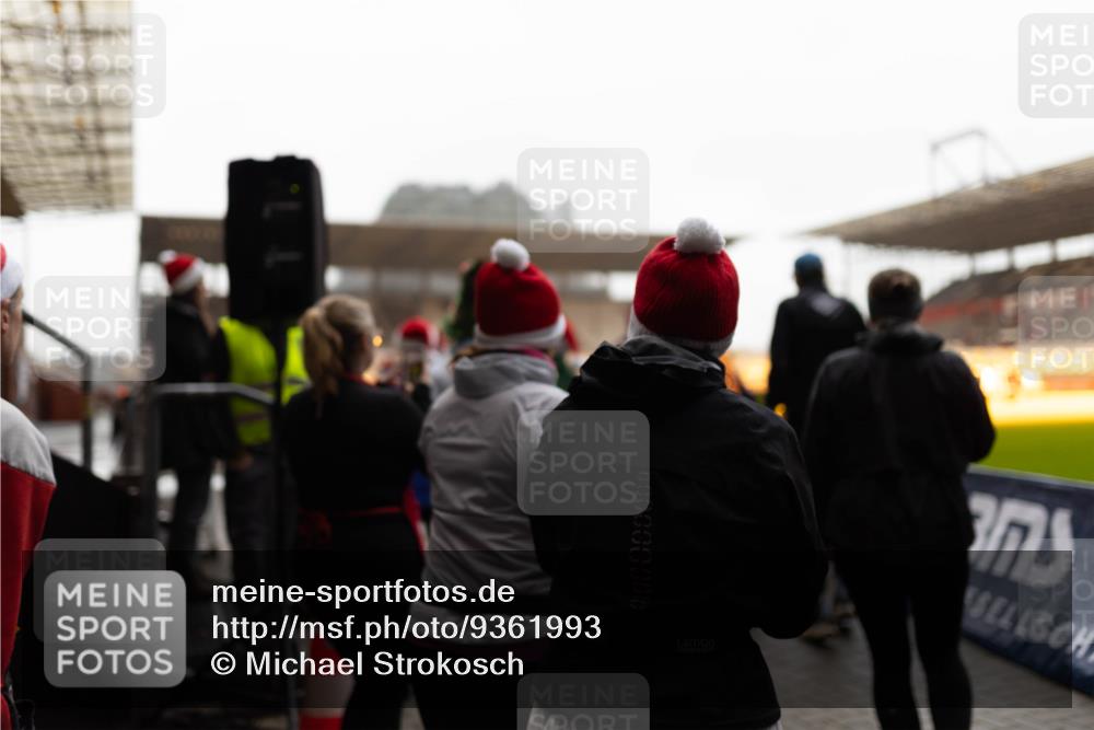 07.12.2025 - St. Pauli X-Mass-Run No. 15 Michael Strokosch http://msf.ph/oto/9361993 07.12.2025 10:33:57 Laufen 0000000000 meine-sportfotos.de