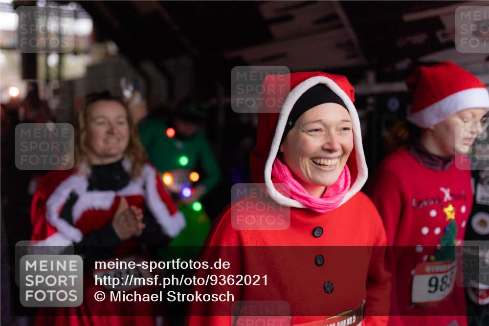 07.12.2025 - St. Pauli X-Mass-Run No. 15 Michael Strokosch http://msf.ph/oto/9362021 07.12.2025 10:34:12 Laufen 3814, 5, 98 meine-sportfotos.de