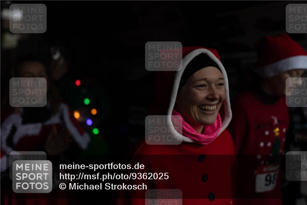 07.12.2025 - St. Pauli X-Mass-Run No. 15 Michael Strokosch http://msf.ph/oto/9362025 07.12.2025 10:34:12 Laufen 2814, 98 meine-sportfotos.de