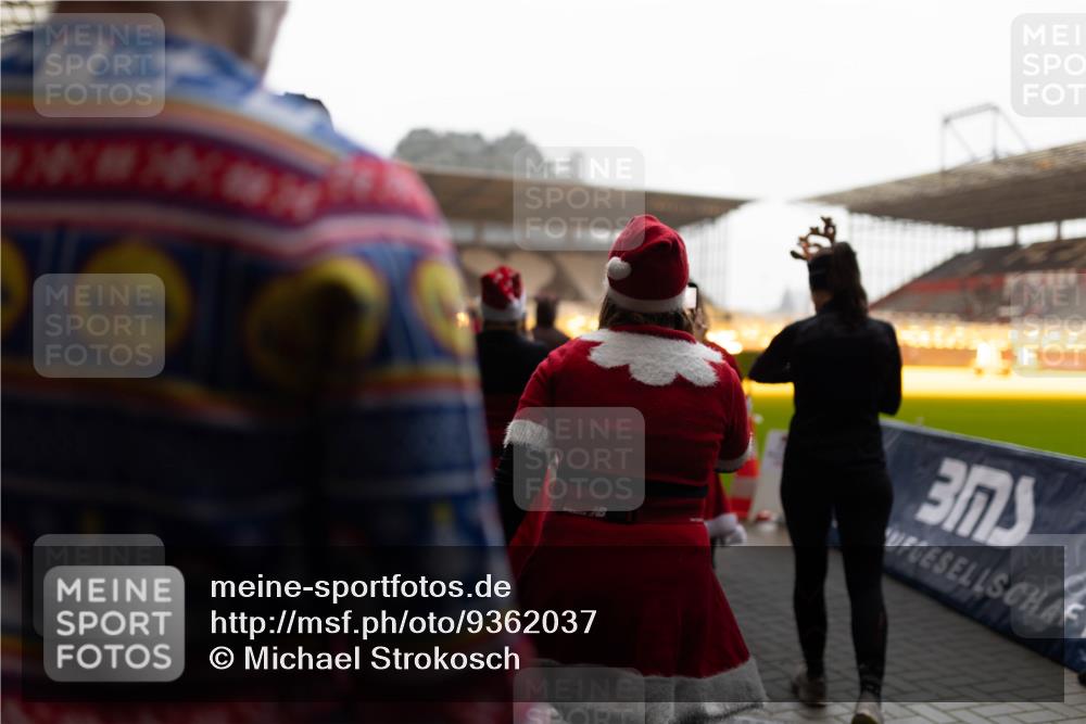 07.12.2025 - St. Pauli X-Mass-Run No. 15 Michael Strokosch http://msf.ph/oto/9362037 07.12.2025 10:34:17 Laufen  meine-sportfotos.de