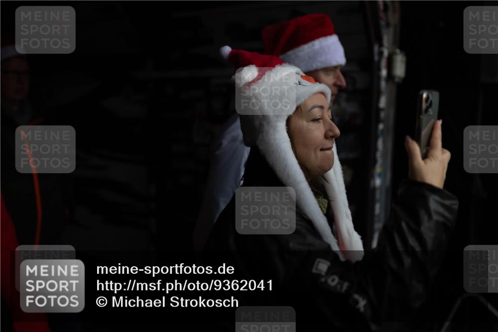 07.12.2025 - St. Pauli X-Mass-Run No. 15 Michael Strokosch http://msf.ph/oto/9362041 07.12.2025 10:34:23 Laufen  meine-sportfotos.de