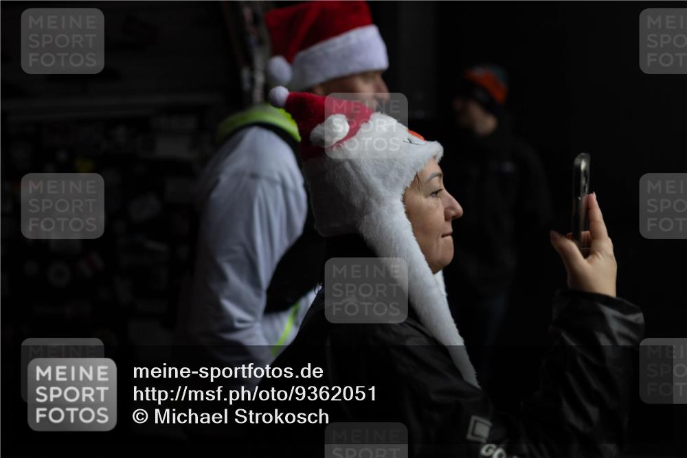 07.12.2025 - St. Pauli X-Mass-Run No. 15 Michael Strokosch http://msf.ph/oto/9362051 07.12.2025 10:34:23 Laufen  meine-sportfotos.de
