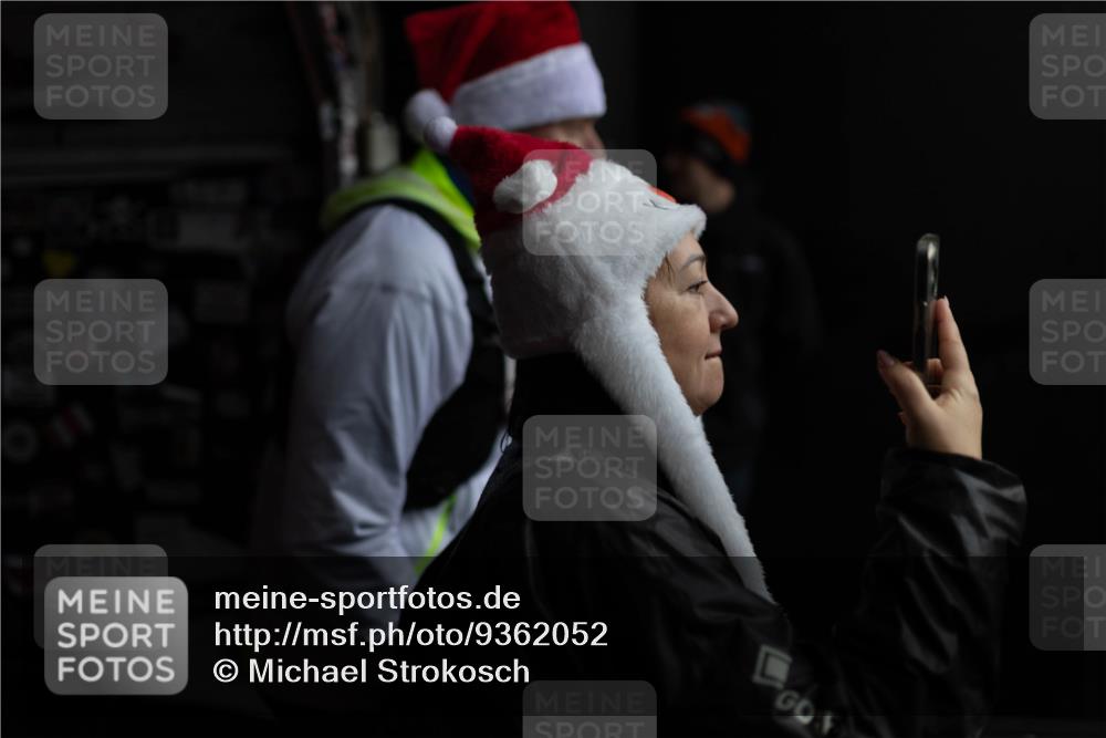 07.12.2025 - St. Pauli X-Mass-Run No. 15 Michael Strokosch http://msf.ph/oto/9362052 07.12.2025 10:34:23 Laufen  meine-sportfotos.de