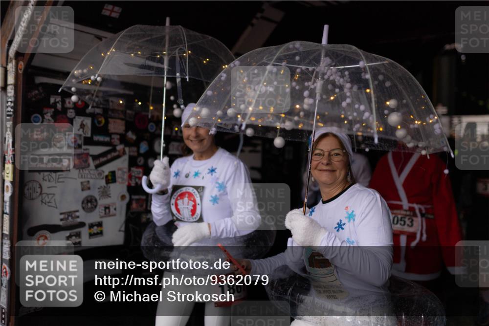 07.12.2025 - St. Pauli X-Mass-Run No. 15 Michael Strokosch http://msf.ph/oto/9362079 07.12.2025 10:34:39 Laufen 60, 1867, 053 meine-sportfotos.de