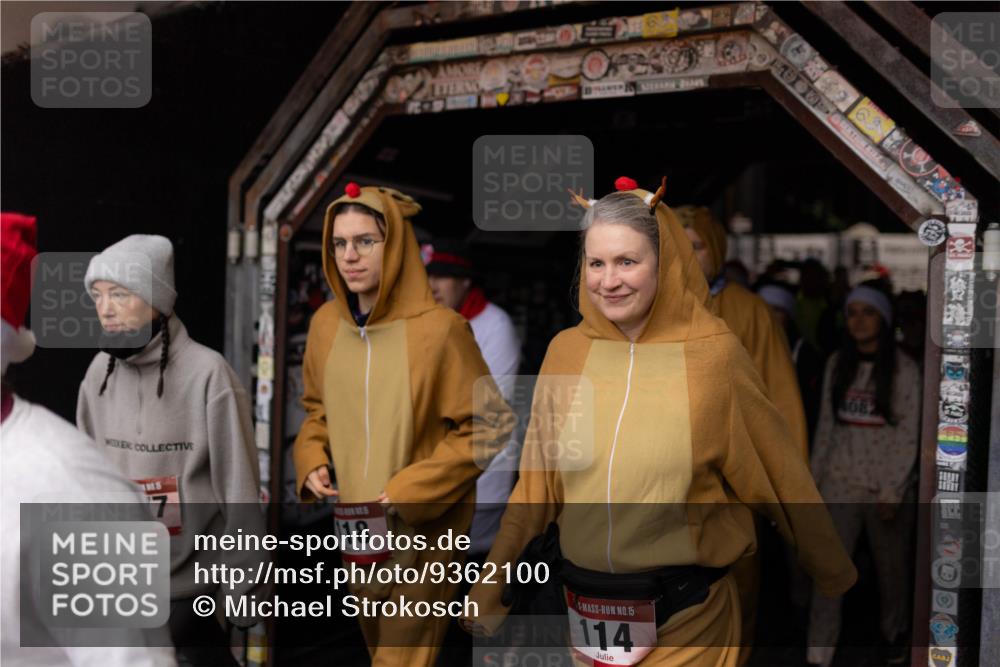 07.12.2025 - St. Pauli X-Mass-Run No. 15 Michael Strokosch http://msf.ph/oto/9362100 07.12.2025 10:34:47 Laufen 17, 18, 196, 1082, 15, 114 meine-sportfotos.de