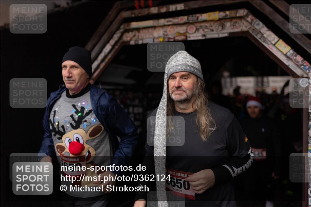 07.12.2025 - St. Pauli X-Mass-Run No. 15 Michael Strokosch http://msf.ph/oto/9362124 07.12.2025 10:34:58 Laufen 5, 5, 659, 15, 2650 meine-sportfotos.de
