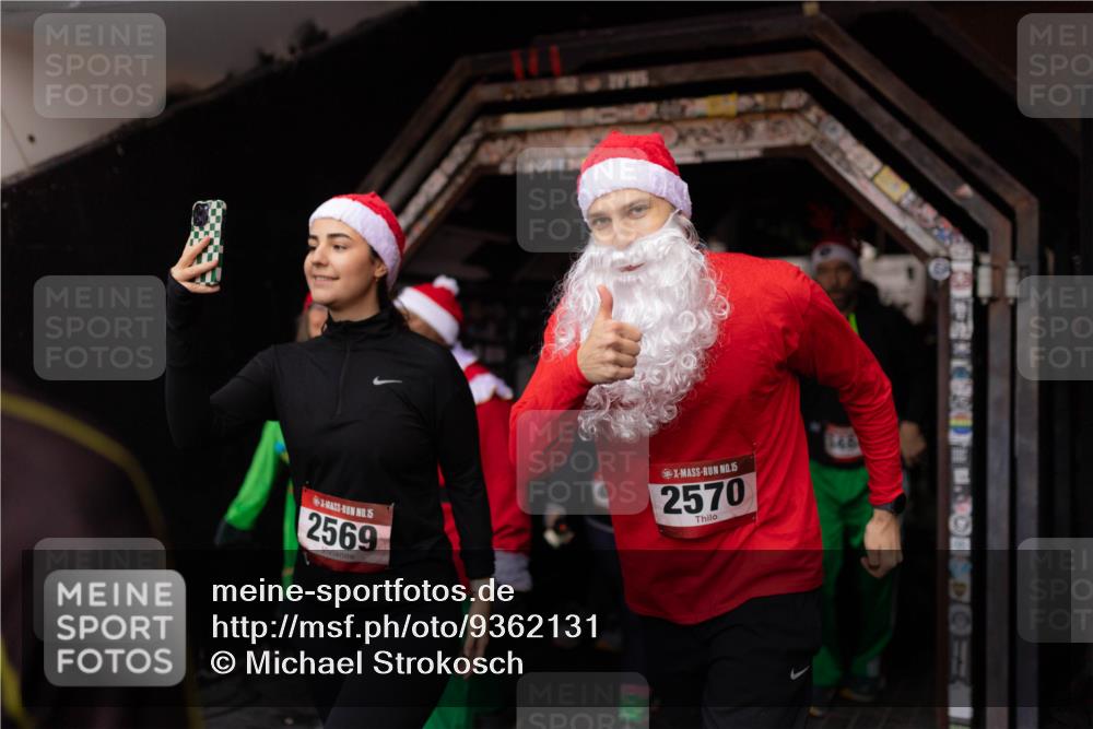 07.12.2025 - St. Pauli X-Mass-Run No. 15 Michael Strokosch http://msf.ph/oto/9362131 07.12.2025 10:35:06 Laufen 15, 2569, 15, 2570, 148 meine-sportfotos.de