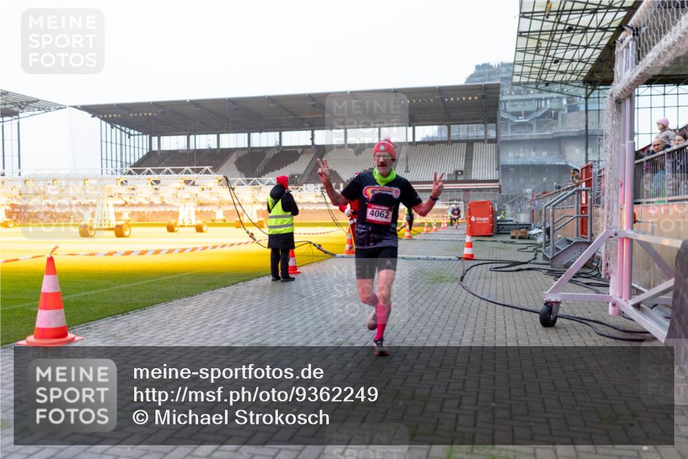 07.12.2025 - St. Pauli X-Mass-Run No. 15 Michael Strokosch http://msf.ph/oto/9362249 07.12.2025 10:54:07 Laufen 4062 meine-sportfotos.de