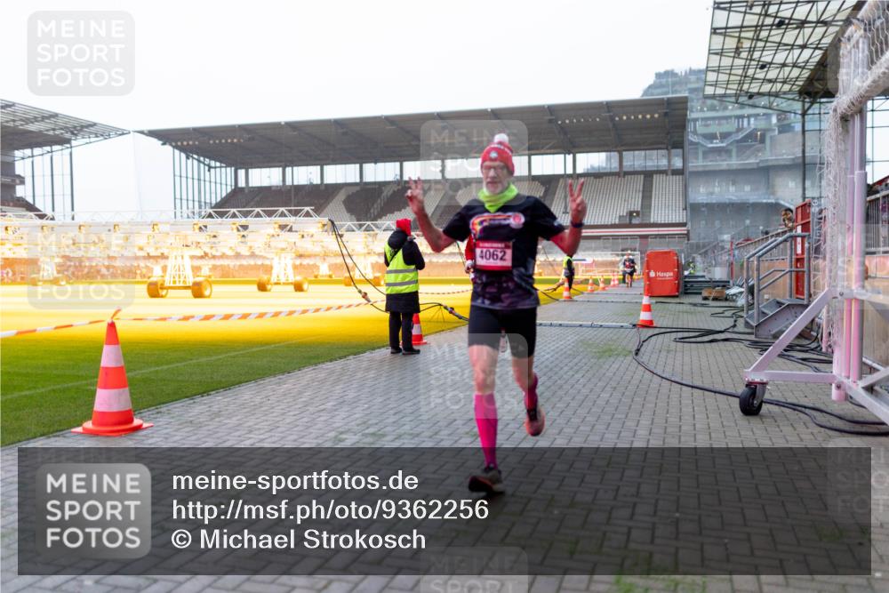 07.12.2025 - St. Pauli X-Mass-Run No. 15 Michael Strokosch http://msf.ph/oto/9362256 07.12.2025 10:54:08 Laufen 4062 meine-sportfotos.de