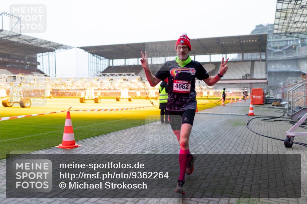 07.12.2025 - St. Pauli X-Mass-Run No. 15 Michael Strokosch http://msf.ph/oto/9362264 07.12.2025 10:54:08 Laufen 4062 meine-sportfotos.de