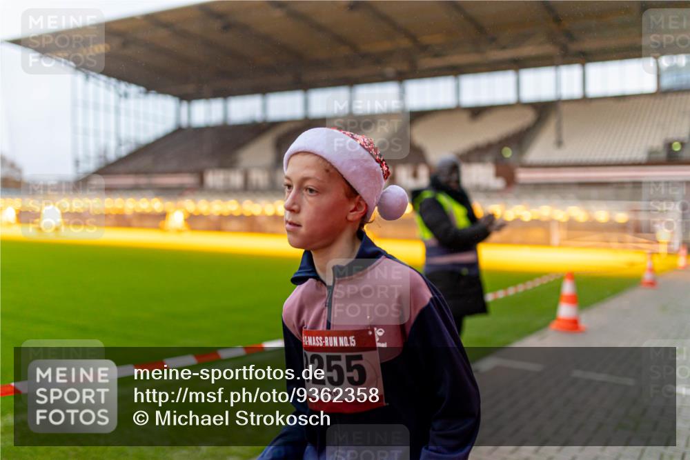 07.12.2025 - St. Pauli X-Mass-Run No. 15 Michael Strokosch http://msf.ph/oto/9362358 07.12.2025 10:56:32 Laufen 15, 255 meine-sportfotos.de