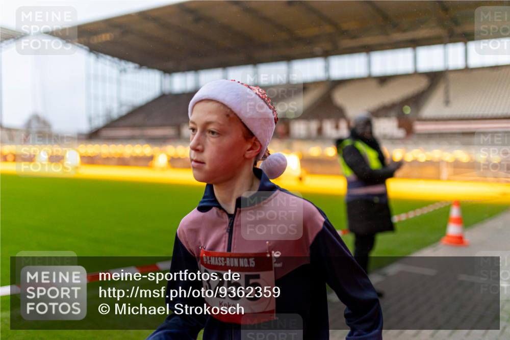 07.12.2025 - St. Pauli X-Mass-Run No. 15 Michael Strokosch http://msf.ph/oto/9362359 07.12.2025 10:56:32 Laufen 15, 255 meine-sportfotos.de