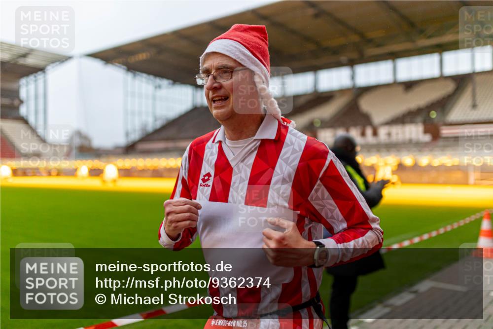 07.12.2025 - St. Pauli X-Mass-Run No. 15 Michael Strokosch http://msf.ph/oto/9362374 07.12.2025 10:56:45 Laufen 15 meine-sportfotos.de