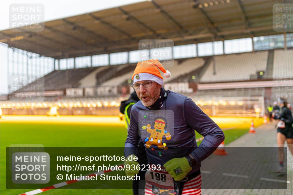 07.12.2025 - St. Pauli X-Mass-Run No. 15 Michael Strokosch http://msf.ph/oto/9362393 07.12.2025 10:56:47 Laufen 198 meine-sportfotos.de
