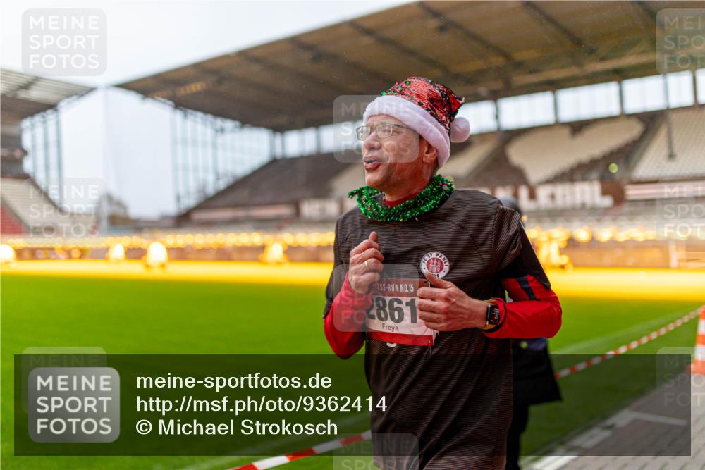 07.12.2025 - St. Pauli X-Mass-Run No. 15 Michael Strokosch http://msf.ph/oto/9362414 07.12.2025 10:57:01 Laufen 15, 2861, 10 meine-sportfotos.de