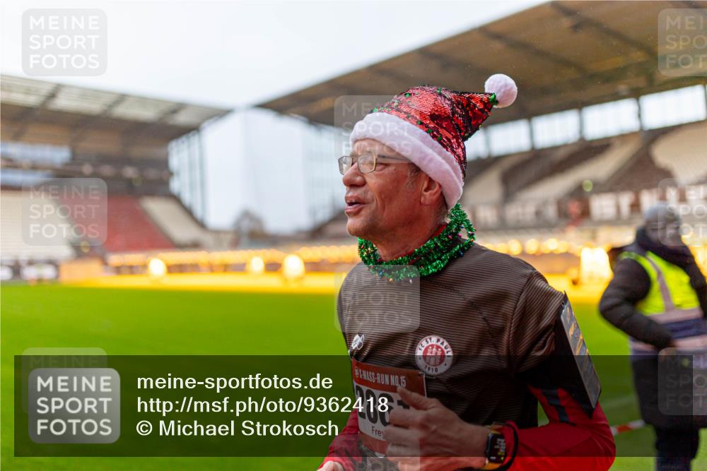 07.12.2025 - St. Pauli X-Mass-Run No. 15 Michael Strokosch http://msf.ph/oto/9362418 07.12.2025 10:57:01 Laufen 15, 286, 1910 meine-sportfotos.de