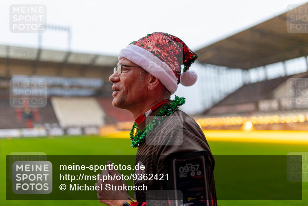 07.12.2025 - St. Pauli X-Mass-Run No. 15 Michael Strokosch http://msf.ph/oto/9362421 07.12.2025 10:57:01 Laufen 29, 60 meine-sportfotos.de