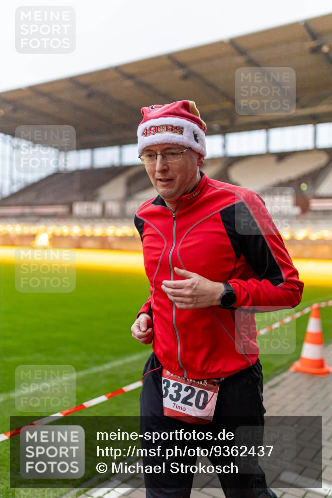07.12.2025 - St. Pauli X-Mass-Run No. 15 Michael Strokosch http://msf.ph/oto/9362437 07.12.2025 10:57:11 Laufen 49, 0, 15, 3320 meine-sportfotos.de